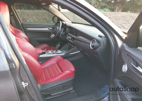 2022 Alfa Romeo Stelvio Veloce Ti Awd z USA, uszkodzony, nr VIN ZASPAKBN6N7D44373